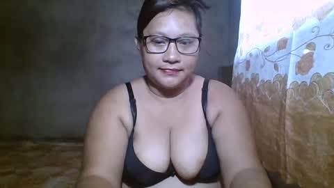 Snapshot of naughtypinay08 chatting on 08-03-26, 07:40 juls online show from 08-03-26, 07:40