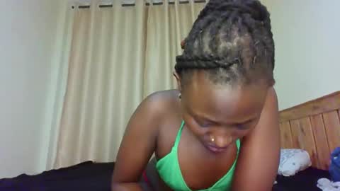 naughtyqueen12 online show from 11-13-25, 11:42