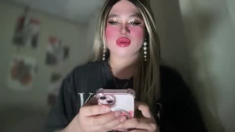 Rose Wilson online show from 03-09-25, 02:54