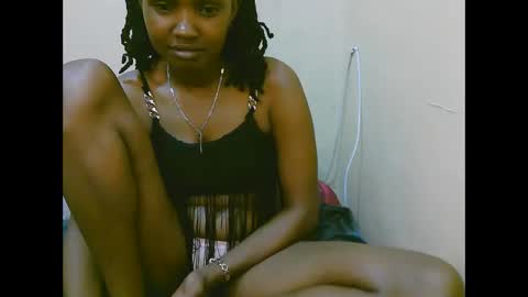 Snapshot of naughtysammur25 chatting on 11-13-25, 11:03 naughtyqueen online show from 11-13-25, 11:03