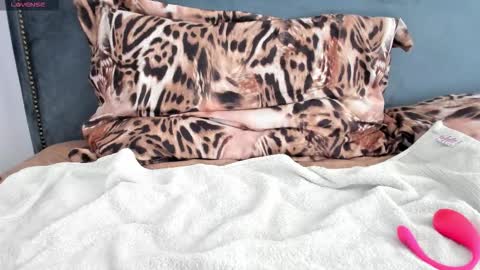 Aryna online show from 09-17-25, 07:10