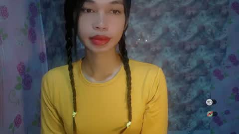 Snapshot of naughtysunshinepinay chatting on 06-21-26, 11:07 Celine online show from 06-21-26, 11:07