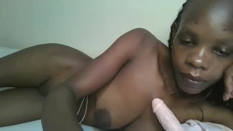 Snapshot of naughtysweetpie chatting on 11-10-25, 08:08 naughty online show from 11-10-25, 08:08