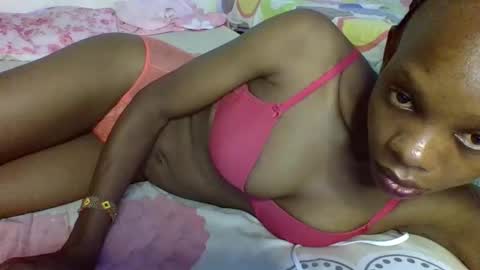 Snapshot of naughtysweetpie chatting on 12-16-25, 02:22 naughty online show from 12-16-25, 02:22