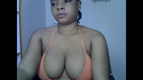 Snapshot of naughtyxcuntx chatting on 06-17-26, 06:27 naughtyxcuntx online show from 06-17-26, 06:27