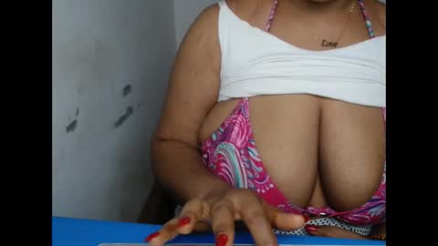 naughtyxpussyx online show from 11-25-25, 12:27