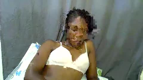 Snapshot of naughtyy4u chatting on 02-24-26, 04:49 naughtyy4u online show from 02-24-26, 04:49