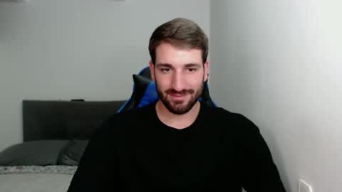 Snapshot of naugthy18boy chatting on 01-27-25, 07:46 Nico online show from 01-27-25, 07:46