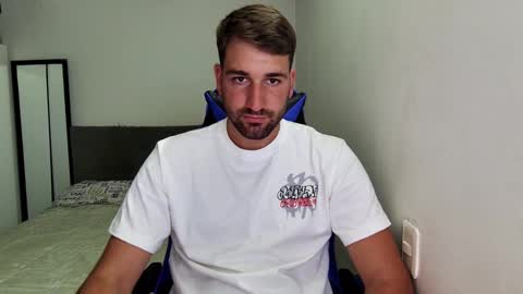 Snapshot of naugthy18boy chatting on 02-17-26, 07:42 Nico online show from 02-17-26, 07:42