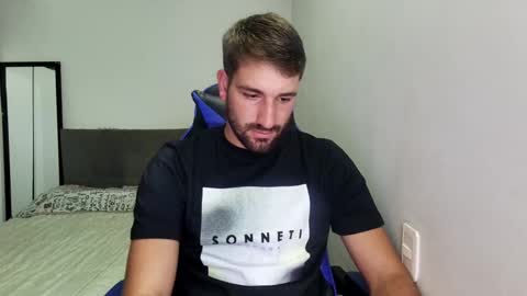 Snapshot of naugthy18boy chatting on 02-25-26, 09:02 Nico online show from 02-25-26, 09:02