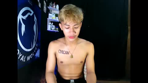 Loy online show from 11-17-25, 06:03