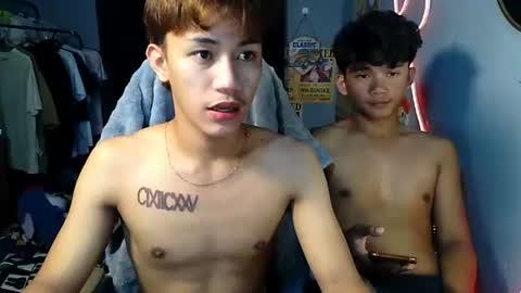 Snapshot of naugthyboyloy chatting on 07-05-26, 03:52 Loy online show from 07-05-26, 03:52