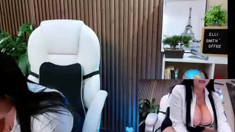 Snapshot of naugthyelli chatting on 06-13-26, 08:12 online show from 06-13-26, 08:12