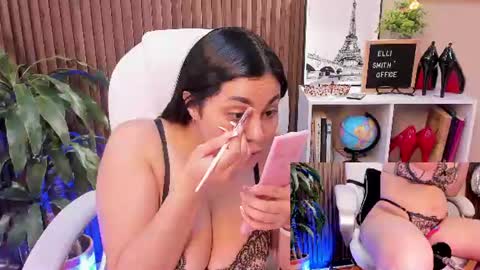 Snapshot of naugthyelli chatting on 07-06-26, 06:10 online show from 07-06-26, 06:10