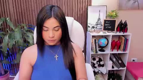 Snapshot of naugthyelli chatting on 07-09-26, 05:17 online show from 07-09-26, 05:17