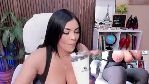 Snapshot of naugthyelli chatting on 07-13-26, 05:38 online show from 07-13-26, 05:38
