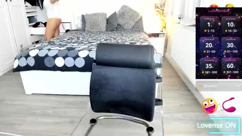 KimBeee online show from 02-18-25, 06:59