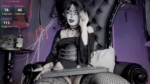 Snapshot of navier__ chatting on 02-28-26, 01:28 Navier online show from 02-28-26, 01:28