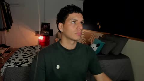 Snapshot of naxttan chatting on 04-21-26, 02:51 Natan online show from 04-21-26, 02:51