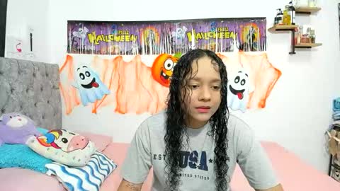 nay_and_aleja online show from 10-29-25, 03:20