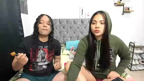 nay_and_aleja online show from 12-17-25, 03:45