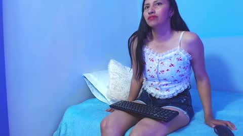 Snapshot of naya_10 chatting on 09-27-25, 10:48 naya_10 online show from 09-27-25, 10:48