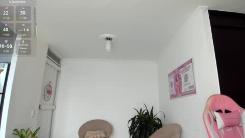 Snapshot of nayah_williams chatting on 02-12-26, 03:18 Nayah Williams - OnlyFans online show from 02-12-26, 03:18