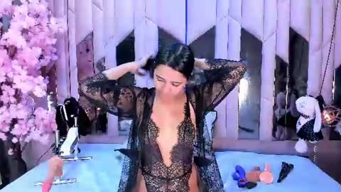 Snapshot of nayarakvelvet_1 chatting on 06-25-26, 03:05 Nayarak online show from 06-25-26, 03:05