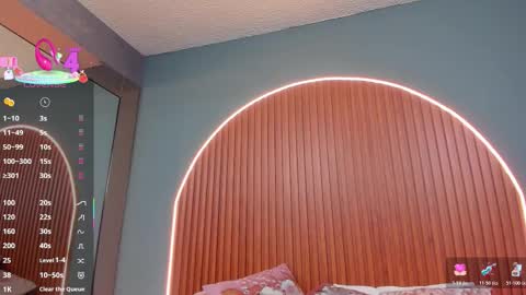 Naye  online show from 12-14-25, 03:56