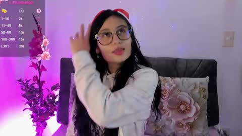 Naye  online show from 05-30-26, 02:41