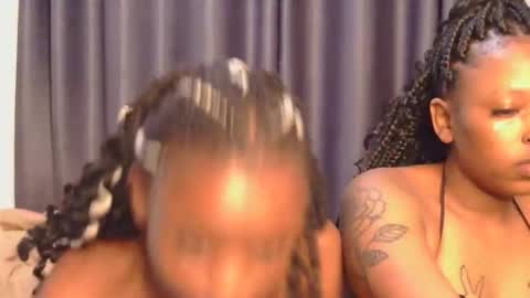 Britney online show from 11-16-25, 05:18