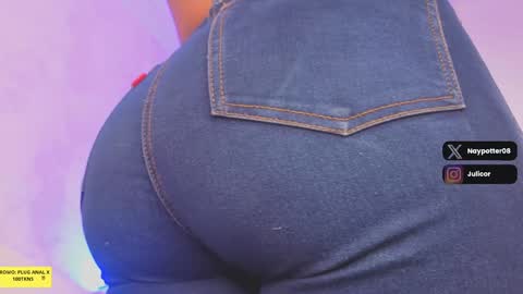 Snapshot of naylapot_ chatting on 01-23-25, 11:15 Juli online show from 01-23-25, 11:15