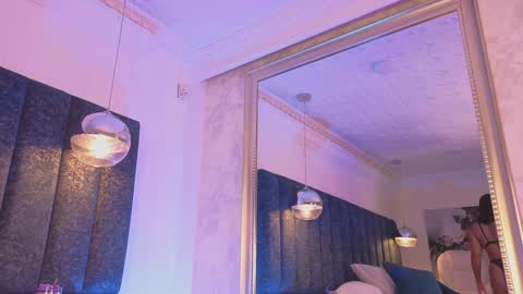 Snapshot of naylapot_ chatting on 01-31-25, 05:42 Juli online show from 01-31-25, 05:42