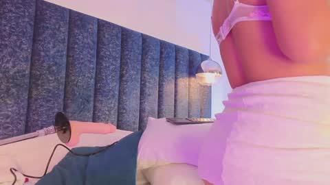 Snapshot of naylapot_ chatting on 02-02-25, 12:13 Juli online show from 02-02-25, 12:13