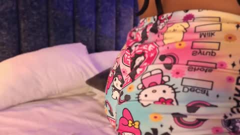 Snapshot of naylapot_ chatting on 03-05-25, 02:56 Juli online show from 03-05-25, 02:56