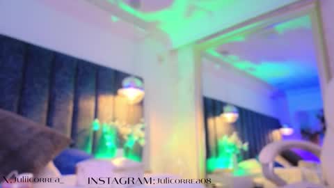 Snapshot of naylapot_ chatting on 09-13-25, 11:54 Juli online show from 09-13-25, 11:54