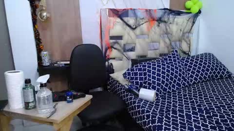 Nazper online show from 10-25-25, 05:08