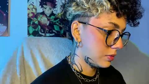 nazzz10 online show from 12-04-25, 03:49