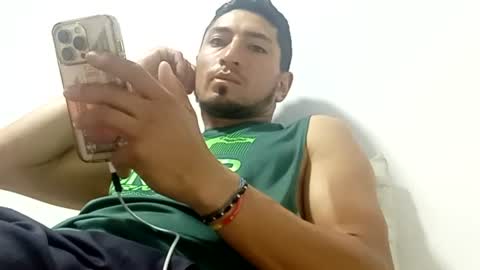 Snapshot of ndavidandcata chatting on 08-03-26, 01:05 ndavidandcata online show from 08-03-26, 01:05