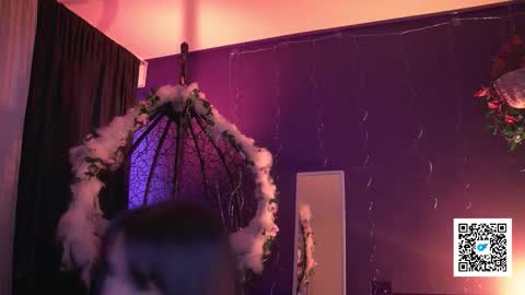 Nefertari online show from 12-22-25, 12:02