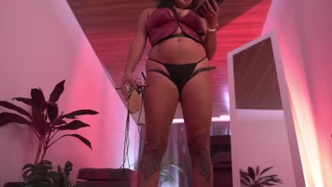 Nefertari online show from 06-05-26, 02:56