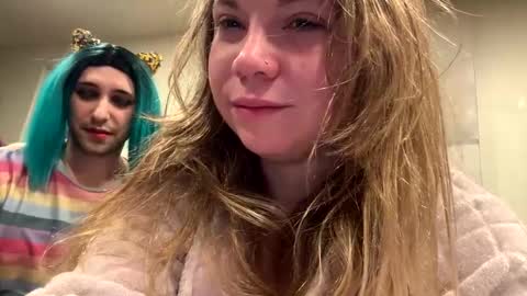 Snapshot of nealiana96 chatting on 12-06-24, 06:48 Nealiana online show from 12-06-24, 06:48