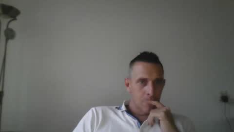 nederland77 online show from 12-15-24, 02:37