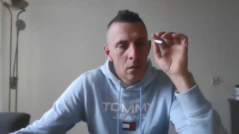 nederland77 online show from 12-25-24, 09:56