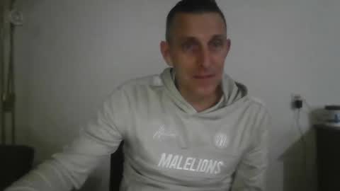 nederland77 online show from 12-28-24, 05:57