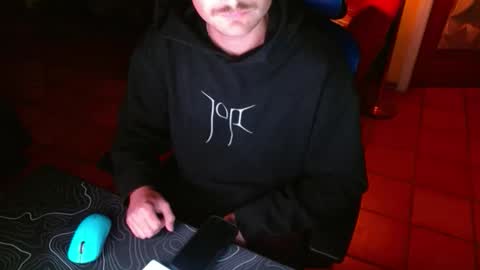 Snapshot of needanap00 chatting on 04-01-26, 06:14 tootired online show from 04-01-26, 06:14