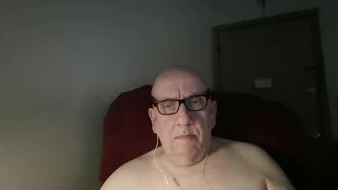 Snapshot of needlesslove chatting on 03-29-26, 11:27 Tom online show from 03-29-26, 11:27