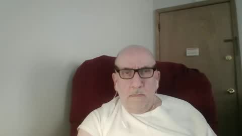 Snapshot of needlesslove chatting on 04-03-26, 10:19 Tom online show from 04-03-26, 10:19