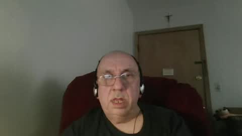 Snapshot of needlesslove chatting on 06-14-26, 09:39 Tom online show from 06-14-26, 09:39