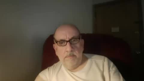 Snapshot of needlesslove chatting on 07-11-26, 12:24 Tom online show from 07-11-26, 12:24